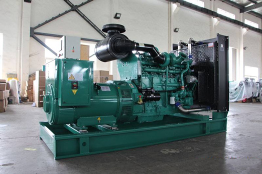 玉田320kw康明斯柴油发电车出租